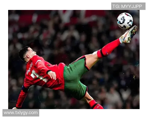 揭秘被誉为门神的传奇足球球星是谁他的守门技艺为何无人能敌 揭秘被誉为门神的传奇足球球星是谁他的守门技艺为何无人能敌